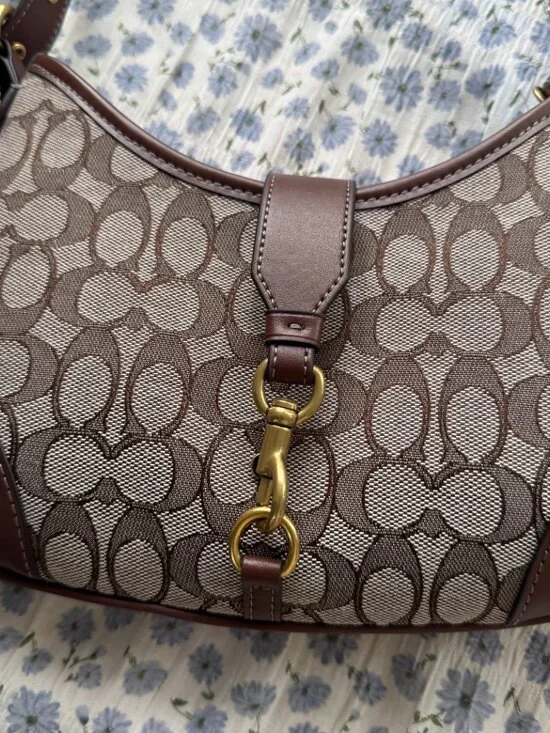 Coach Hamptons Signature Hobo Shoulder Bag - Picture 4 of 10